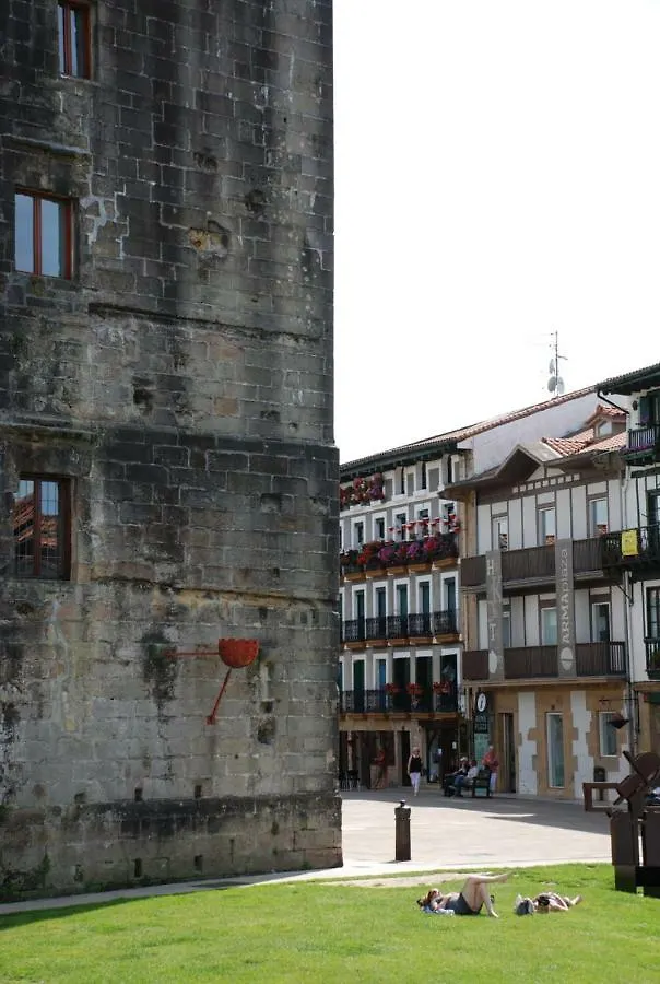 Pensjonat Hostal Zaragoza Fuenterrabia Hiszpania