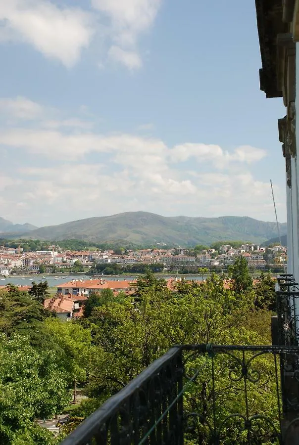 Hostal Zaragoza Hondarribia Guest house
